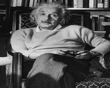 হোয়াই সোশ্যালিজম?